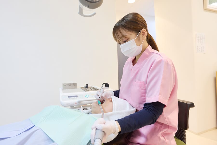 インプラント治療後のケアとメンテナンス