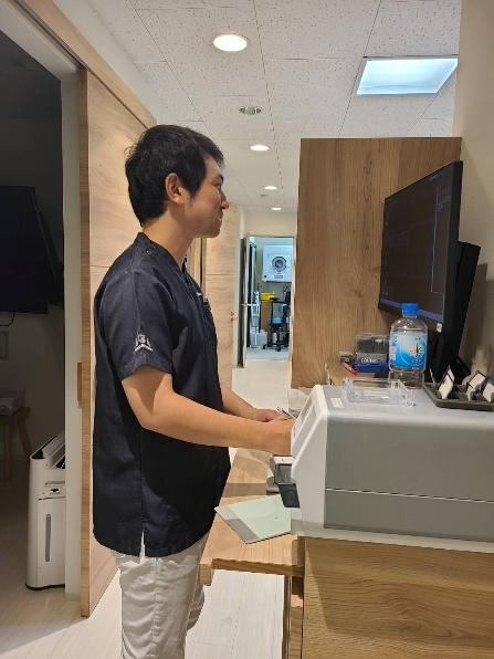 歯科医師の様子